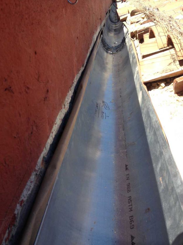 Canalon nuevo en tejado de madrid