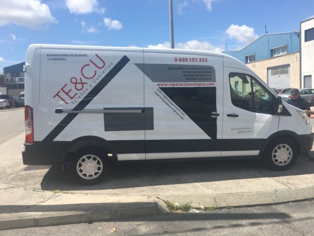 Furgoneta de reparaciones teycu madrid