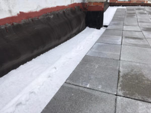 instalación de baldosa filtrante